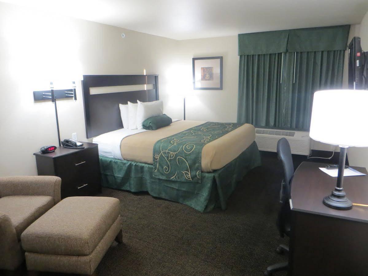เบย์มอนต์ บาย วินด์แฮม เกลนวูด Hotel Glenwood ภายนอก รูปภาพ