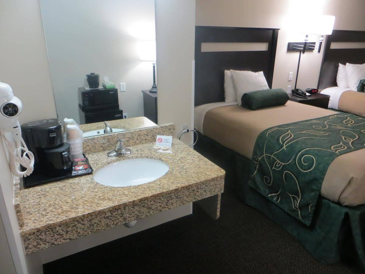 เบย์มอนต์ บาย วินด์แฮม เกลนวูด Hotel Glenwood ภายนอก รูปภาพ